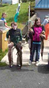 Whale Watching Depoe Bay BIG LINGS, little ling-ers